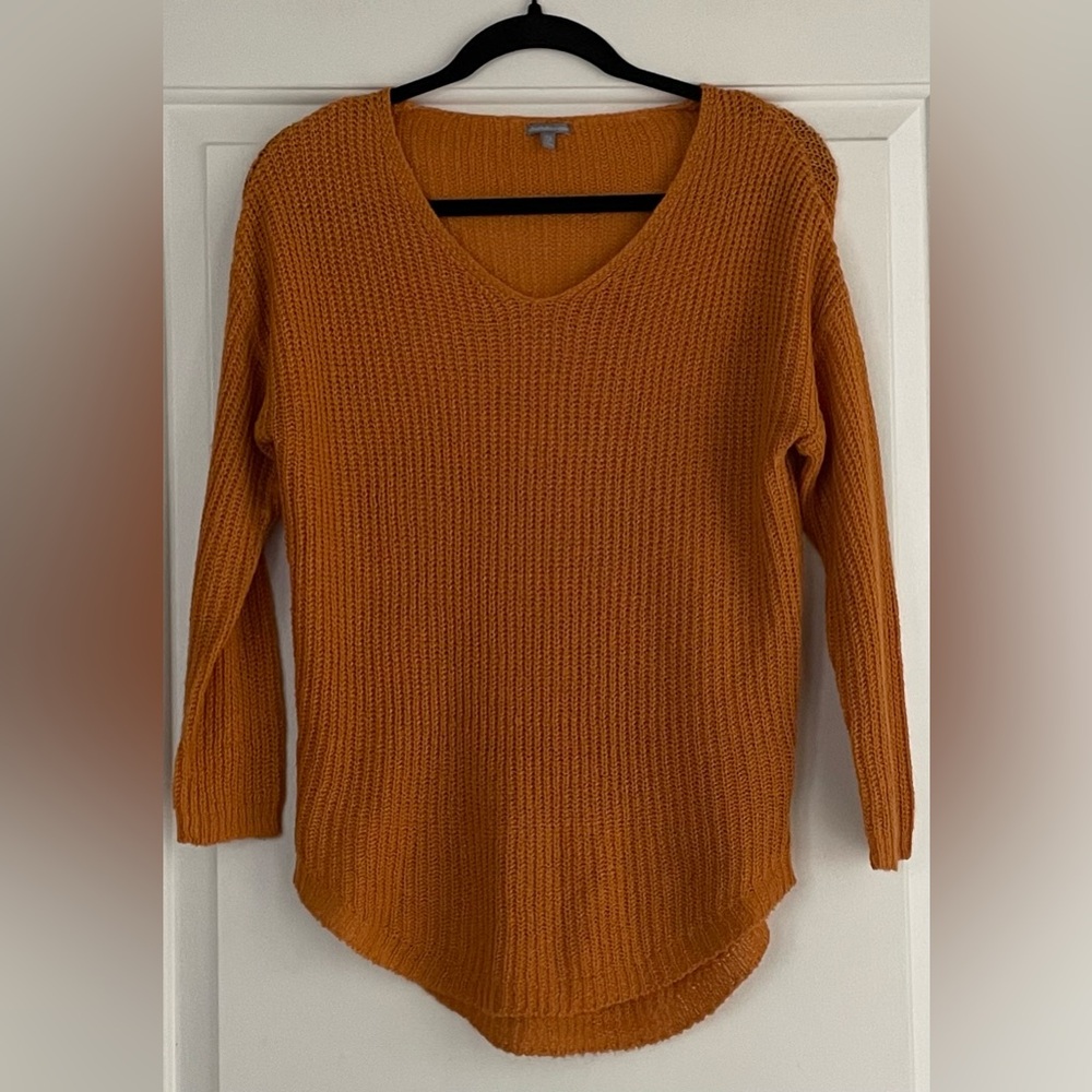Charlotte Russe Women's V-Neck Sweater in Warm Orange